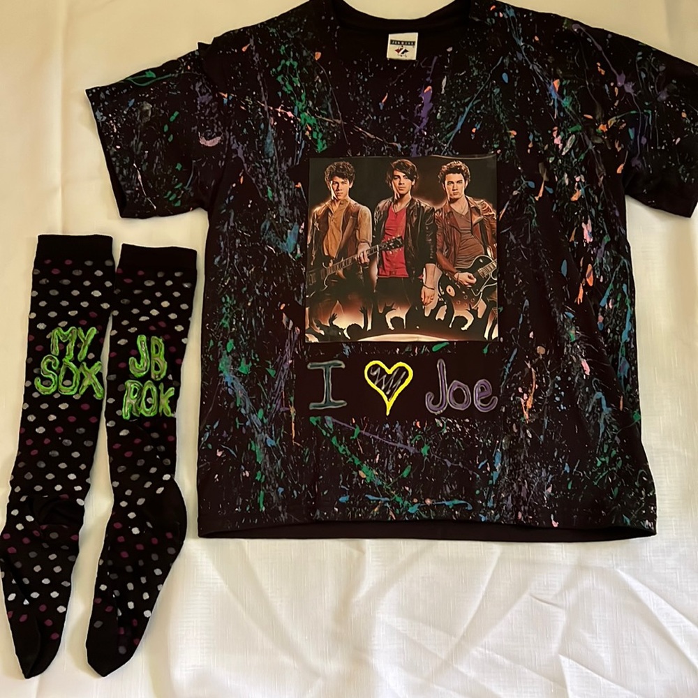 Jonas Brothers girls shirt and socks